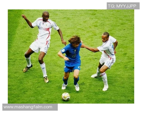 揭秘足球明星前世的真实身份与传奇故事探寻