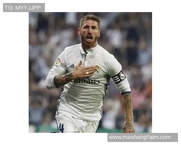 全球最火爆的足球明星背后的故事与成就揭秘